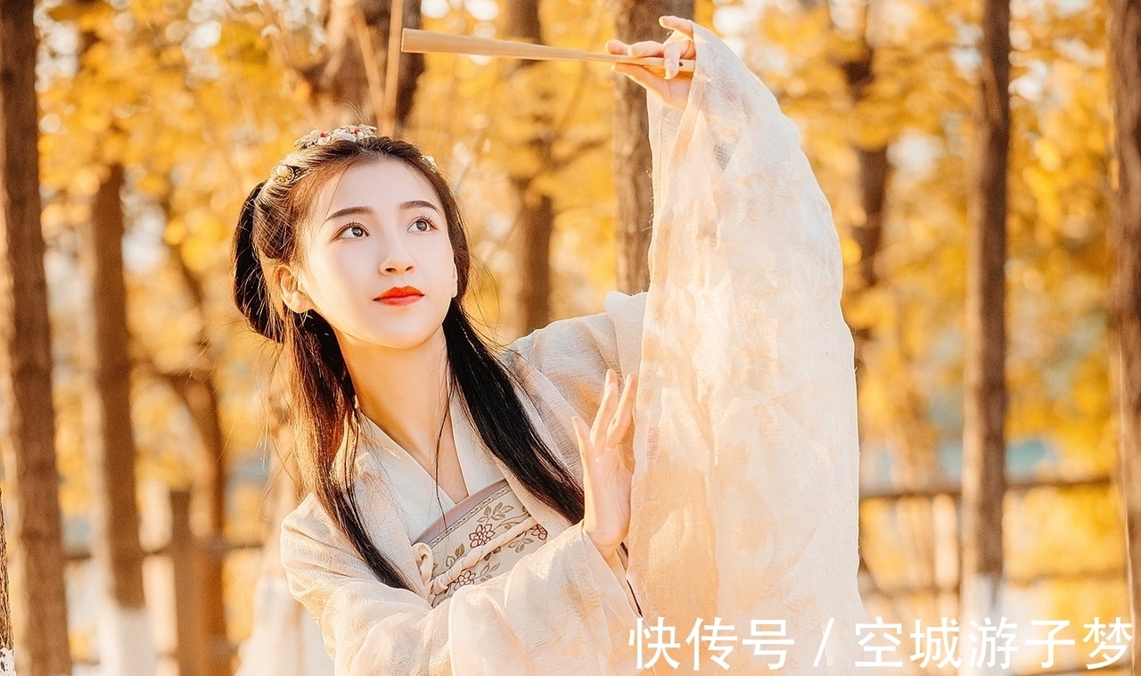 眉弯!原创对联·十五副丨为待君来留虚席,且留情事落眉弯