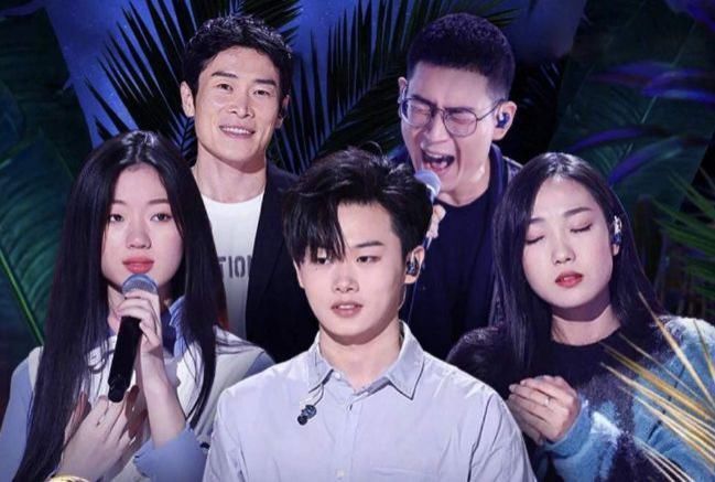 机场 单依纯机场偶遇谢霆锋,顺口喊了一声谢导谢霆锋的回应超好笑