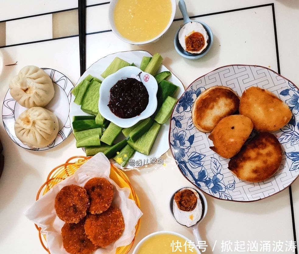  上桌|70后夫妻的早餐，10分钟端上桌御寒又好吃，网友：看馋了都想吃