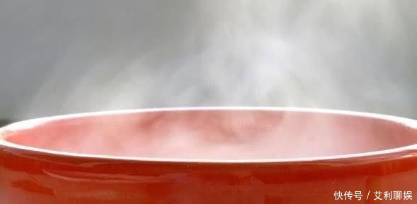 热水|古代生孩子为何都要不停烧热水?热水里的神效你知道吗?