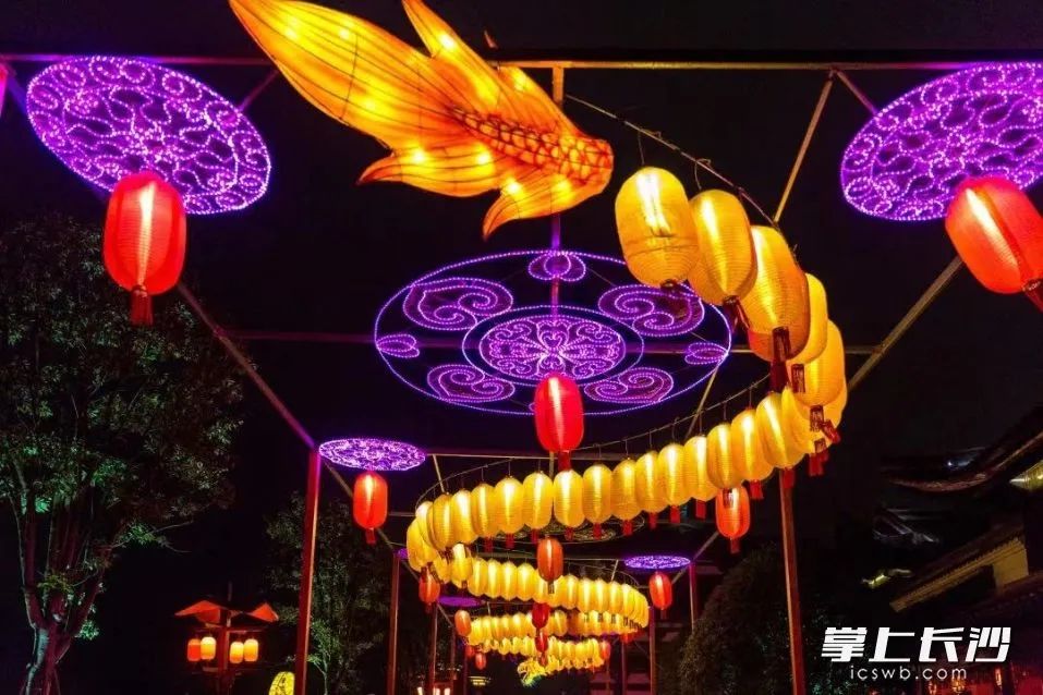 停车/观影/租房/景点……通通免费！留你过年，长沙真的有蛮客气