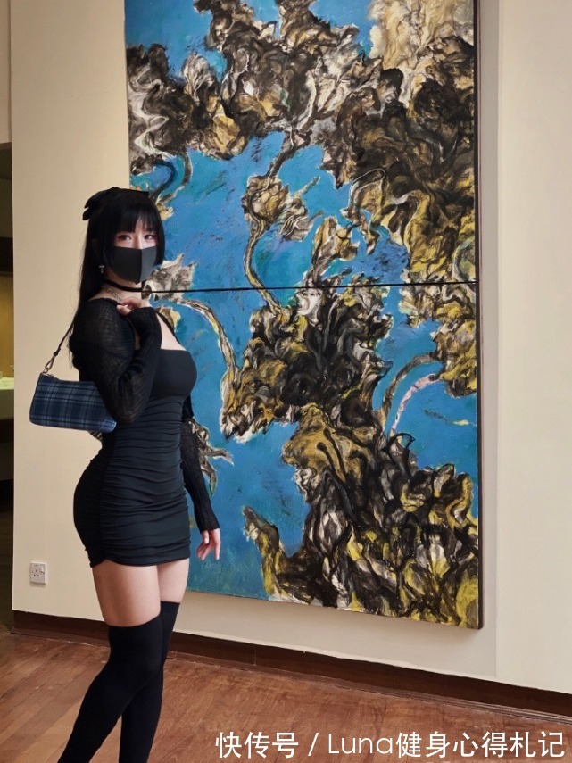 髋同宽|蜜桃臀女神姜黎明，前凸后翘，沙漏型身材，跟她学练臀