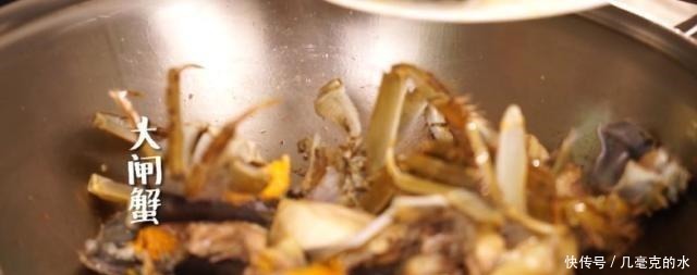 热过后,螃蟹“火”的吃法,和“它”搭配,螃蟹的命运就会改变
