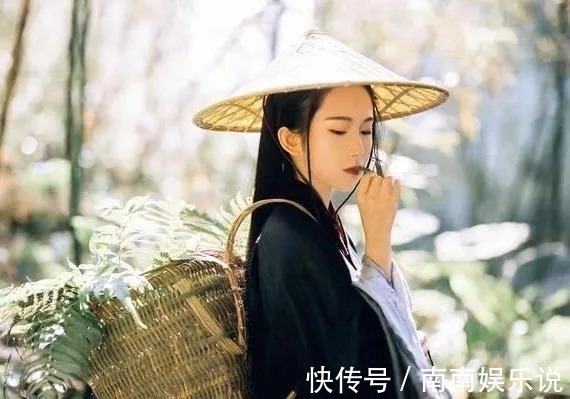 道士|女道士恋上一僧人，写下一首诗，最后一句却成爱情的至理名言