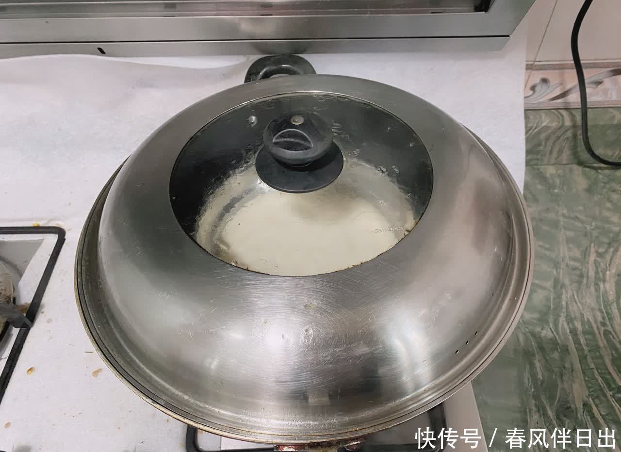 芒果别直接吃,换一种做法,做成香甜软糯的小甜品,入口就爱上了