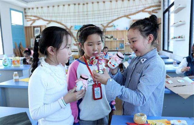 班主任|班主任长大后有出息的孩子,从小会有这3气质,全占的恭喜你