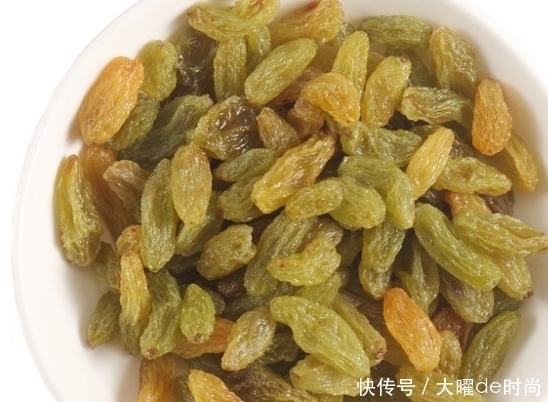 葡萄干和此物泡,女性常食,气血足了,手脚暖了,皮肤也越来越好