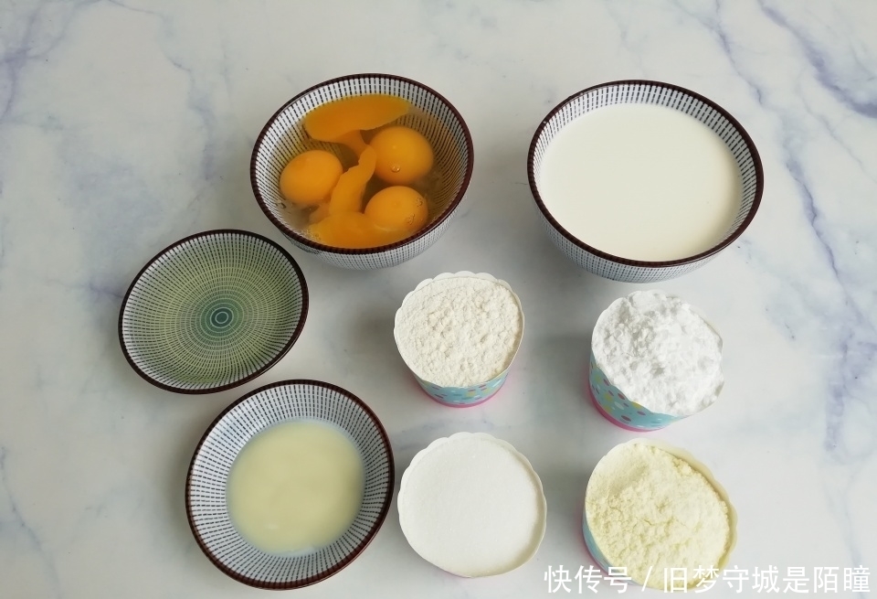 教你做|教你做孩子爱吃的奶黄包,香甜松软,奶香浓郁,一顿3个不够吃!