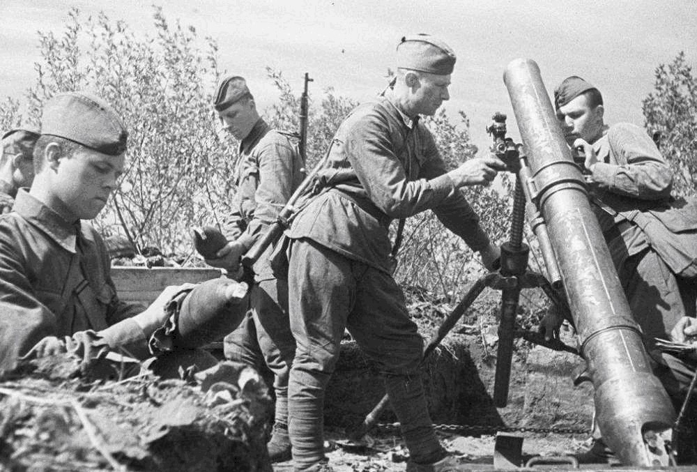 希特勒|二战时期,为什么希特勒可以打败整个西方,却最后被苏联消灭?