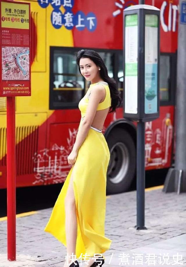 针织衫|连衣裙的时尚穿搭,淑女风中又增添几分小性感,颜色高级