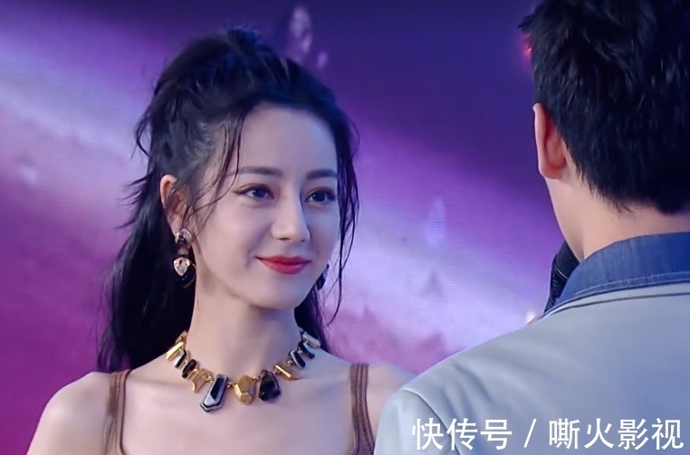 杨洋|荣耀夫妇太好“嗑”,二人合体上《快本》宣传,收视要爆的节奏