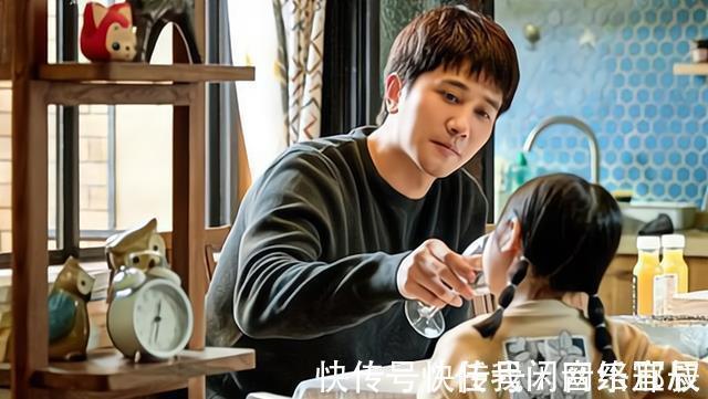 夫妻两人|夫妻不能生育,领养的孩子长得越来越像妻子,亲子鉴定结果喜人