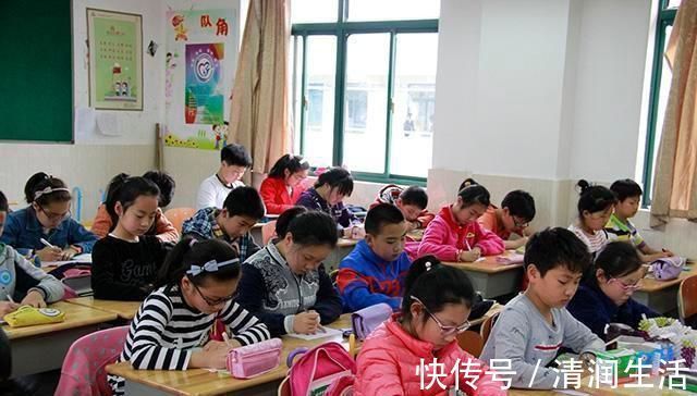 女孩|女孩12岁身高150cm,近1年只长了2厘米,去医院检查骨龄偏大两岁