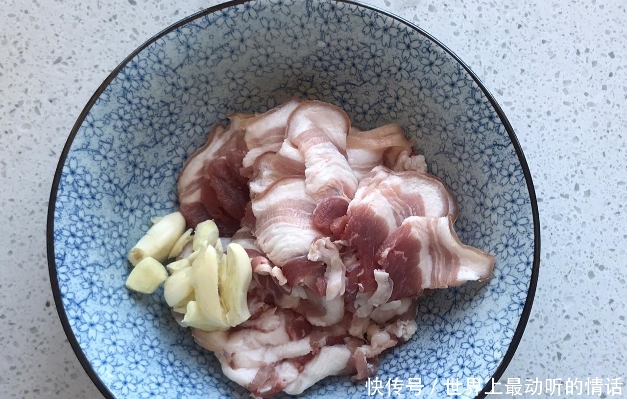 这样吃五花肉,才是最经典的吃法!想想都流口水!