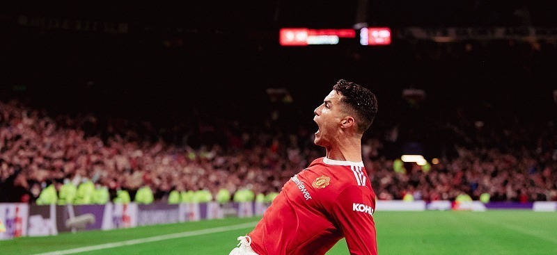 C羅|曼聯半場0-2落后，C羅開啟“吹風機”罵醒隊友！B費建議索帥變陣！