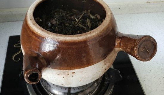 男子|45岁癌症男子，每天一杯“三七粉”，一年后离世