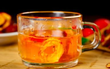 便秘多是拖出来的？内科医生：腿脚若有3“异常”，肠道或已堵死