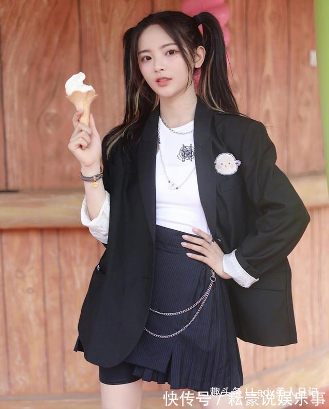 安利 手残党想要的3种减龄发型，随便一扎都是少女感，换个发型更年轻