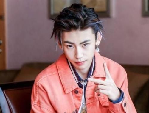 cp粉|“友情之上，恋人未满”，许魏洲、乔欣的这部综剧有点意思