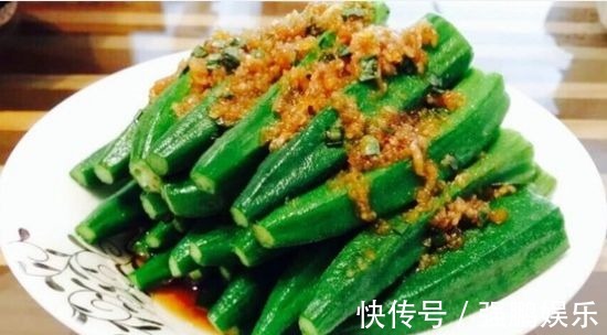 秋葵也能“亲手种”,阳台种2棵,50天开始采摘,一茬又一茬