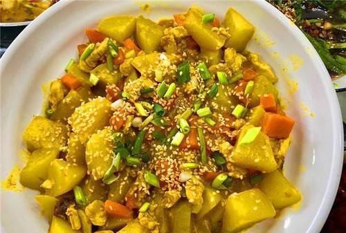 豇豆炒肉丝|老公请同事来家里吃饭,我下厨做一桌菜,上桌却说我精明过头了