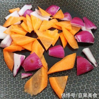 五香酱肉圆白菜|好吃到模糊的五香酱肉圆白菜，怎么都吃不够
