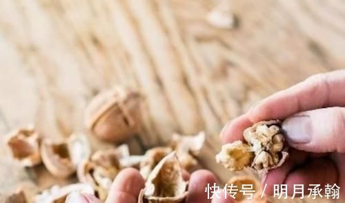 维生素d|10岁男孩,肚子鼓胀,查出肝癌,医生直言:奶奶的疼爱害了他