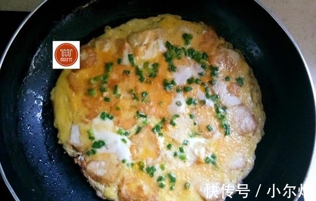 小面姨|豆腐别总炒着吃,教你一个简单又好吃的做法,第一次做大家抢着吃