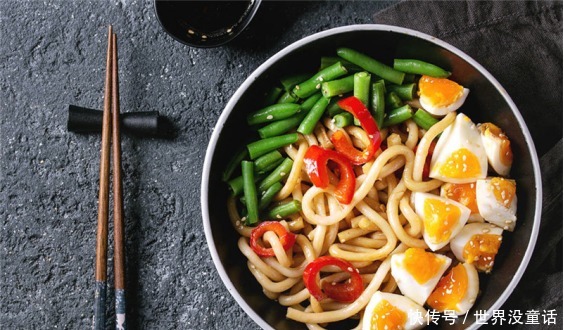 日本人喜爱的乌冬面不仅营养健康,而且做法简单!