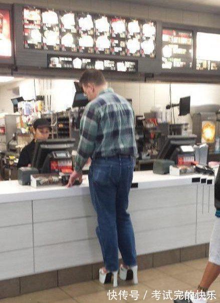 |47张“倒霉又搞笑”的图片,这些人上辈子是毁灭了银河系吗?