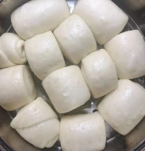 蒸馒头总是塌？馒头师傅透露：问题都在这，难怪你蒸馒头软塌难吃