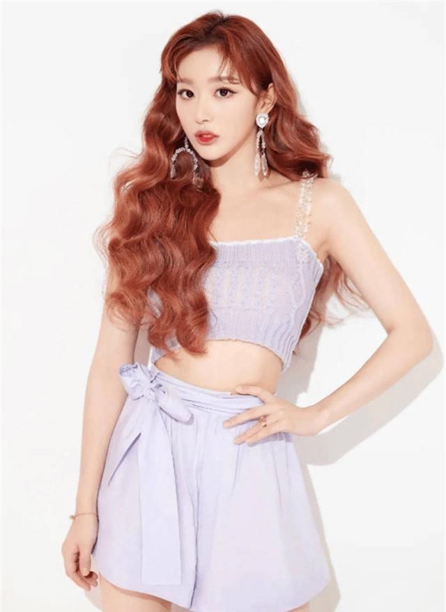 30岁女性不想被人叫阿姨，少留直发！换上这四种冻龄卷，精致洋气