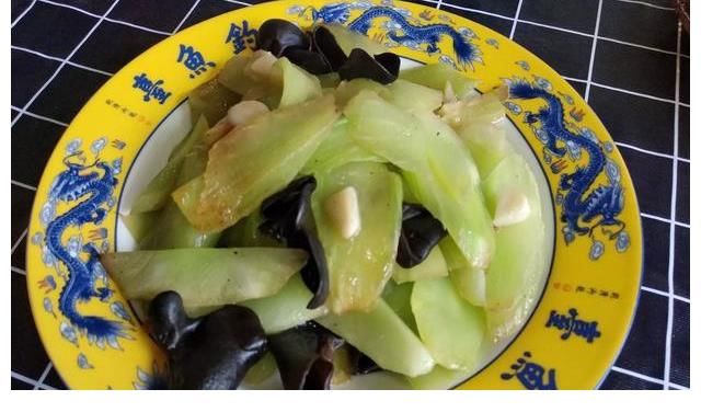 蔬菜|减肥时期哪些蔬菜不能吃？