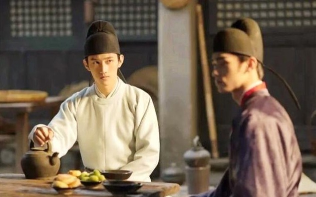 那他|都知道司马光砸缸,那他救出来的小孩是谁?难怪没人提他