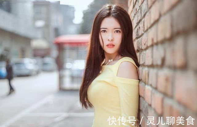街拍|街拍感性活泼的小姐姐,轻熟优雅时尚有范儿