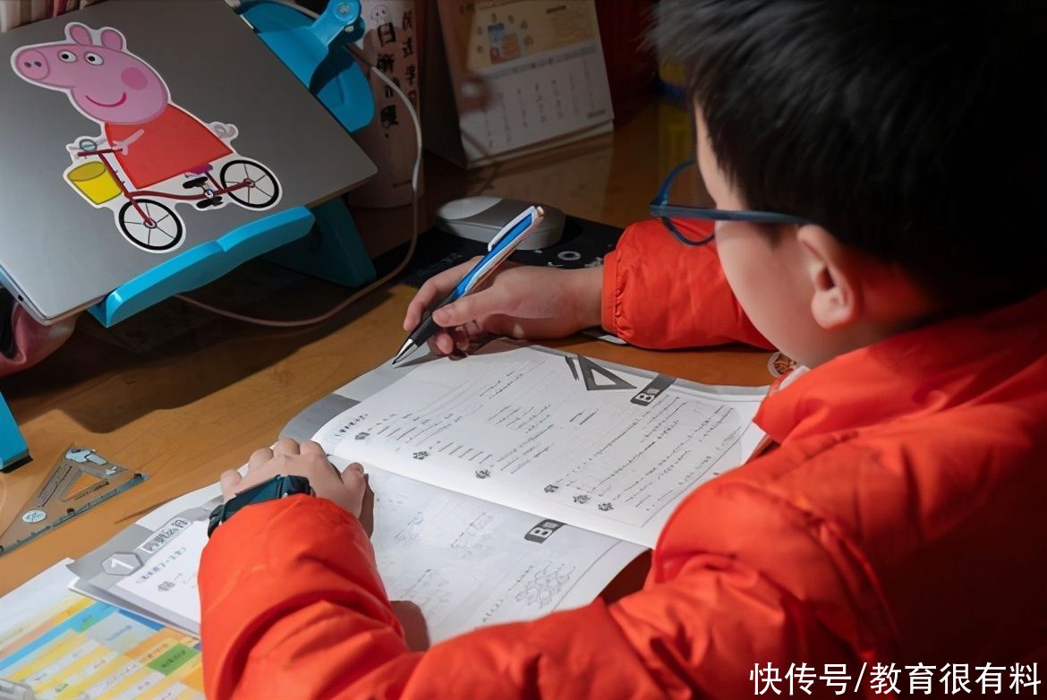 粪苦|读书苦还是挑粪苦？父亲教育方式很特别，引网友点赞