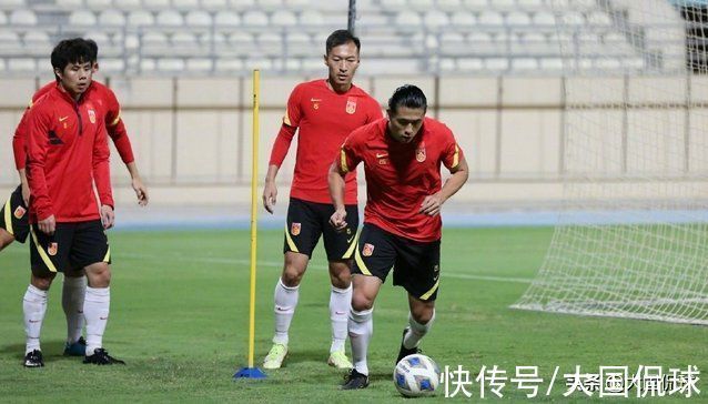 归化球员|国足VS阿曼首发出炉！李铁提要求被亚足联否决，球迷拍手叫好