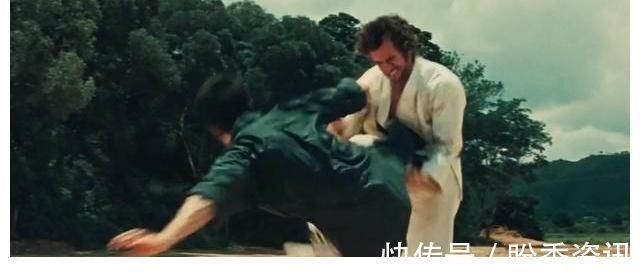 武术|武术杂谈之:李小龙的李三脚究竟是怎么回事?真的只能用于电影吗