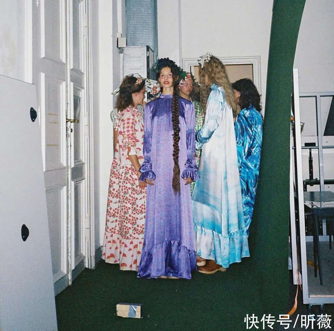 慵懒|从秀场到日常，关不住的睡衣风style席卷娱乐圈