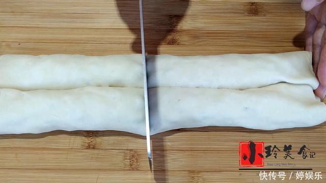 1碗面粉加半碗红豆，教你做红豆蜂蜜卷，松软香甜，全家人都爱吃