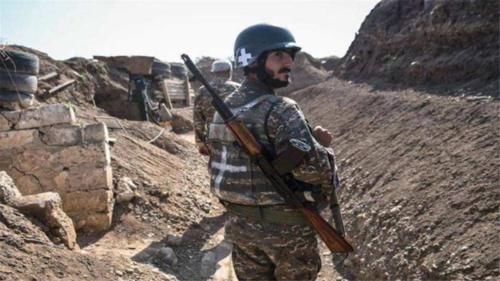 战俘|俄媒曝光阿亚战场惨状，阿塞拜疆虐杀战俘，反绑双手挨个枪决