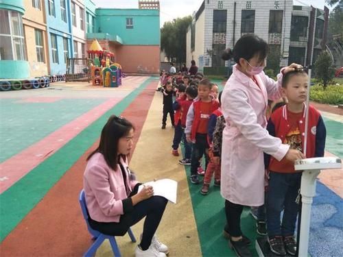 食用|北大教授呼吁停止食用,比味精还伤骨骼,家长尽早撤下餐桌