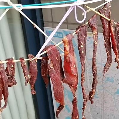 上桌前不被看好的风干猪肉干,吃完却逆风翻盘