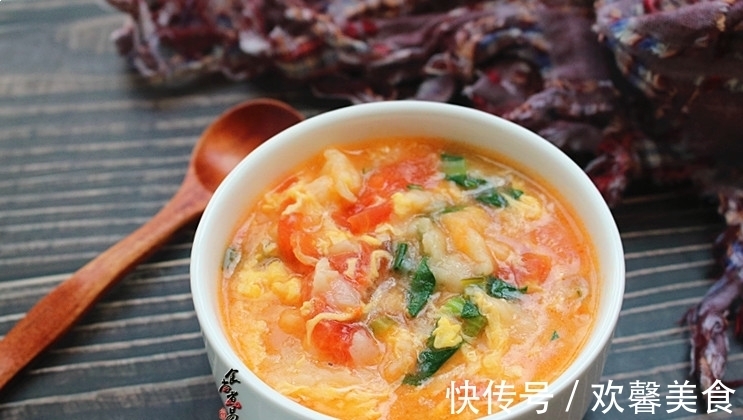 面疙瘩|此款早餐很简单,好吃易消化,不需揉面,拌一拌,煮一煮就搞定