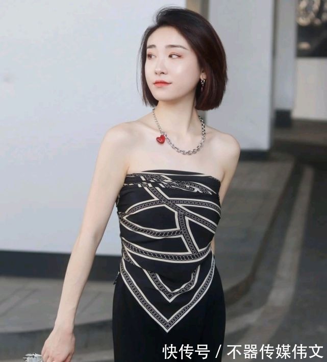 时尚博主|敢穿太重要了,大胆尝试不一样的穿搭风格,演绎美丽的视觉盛宴