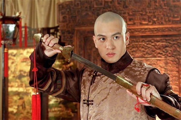 九弟|聪明又有钱,身为帝王九弟,允禟在牢里死前只说一字,让人可惜