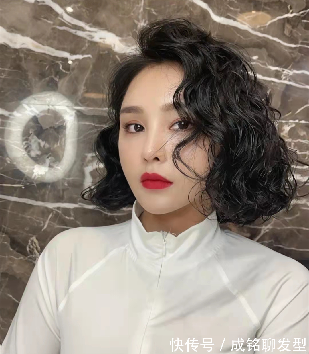 卷发|9款适合40到60岁女人的烫发,都是现在流行款式,时尚减龄好打理