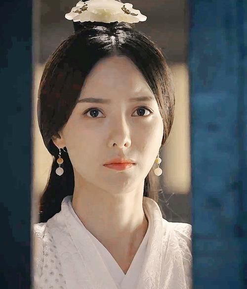 甄宓|“三国第一美女”甄宓惨死，死后嘴里塞满污秽之物，究竟是为何？