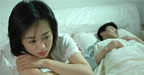 随父姓还是随母姓重要吗？为争娃的“冠姓权”，夫妻俩分道扬镳