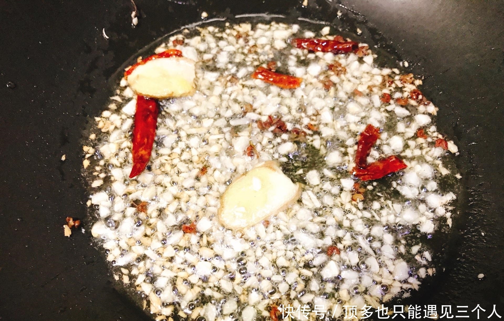 南瓜|重庆一家4口人的晚餐，走红朋友圈，网友：能免费蹭饭吗？